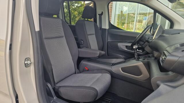 Toyota PROACE 1.2 Turbo Dynamic 5 Pers, Stoelverwarming,