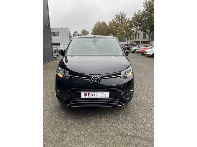 Toyota PROACE CITY Verso 130pk Dynamic Long 7-pers (7 stoelen -Trekhaak - Camera - Keyless Entry - Automatische Airco - Navigatie - Parkeersensoren V+A)