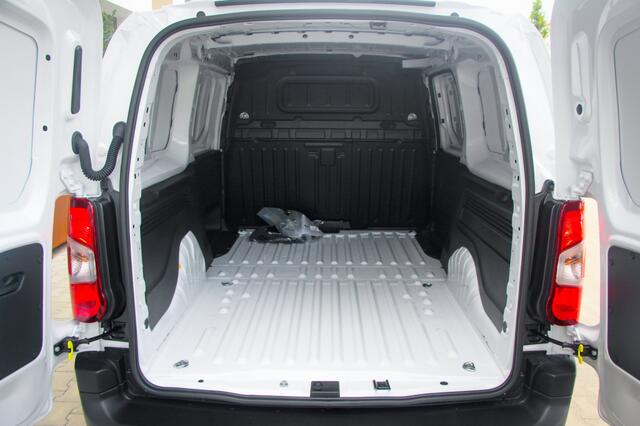 Toyota PROACE CITY Electric Long 50 kWh L2 Challenger