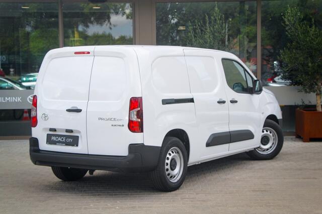 Toyota PROACE CITY Electric Long 50 kWh L2 Challenger