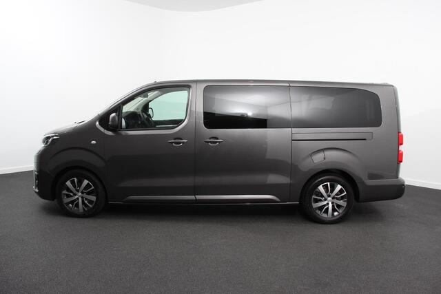 Toyota PROACE Shuttle 2.0 D-4D 145pk Automaat 9 persoons Cool Long | Climate Control | Camera | Dab | Adaptive Cruise Control | Stoelverwarming | Lichtmetalen velgen
