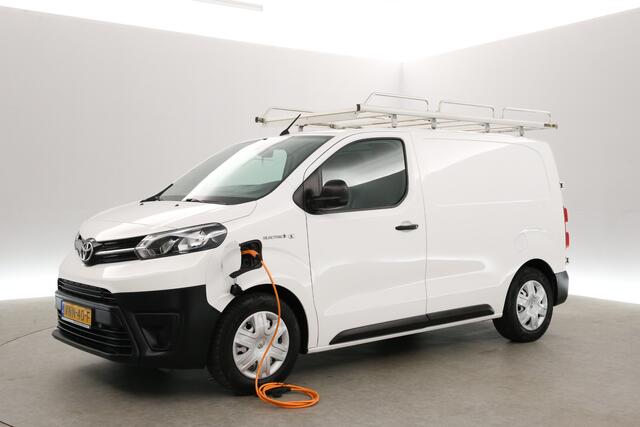 Toyota PROACE Standard Range 50 kWh L1H1 | Snelladen | SOH 94% | Airco | Cruise | Carplay | Trekhaak | 3 Zits | Imperiaal | Parkeersens.
