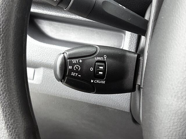 Toyota PROACE Electric Worker L2 Extra Range 75KWh / SOH 90% / 3Pers. / Navigatie / Airco / Bedrijfswagen inrichting / Apk 02-2027