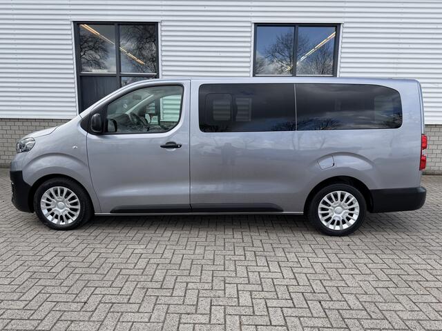 Toyota PROACE Shuttle 2.0 D-4D automaat Navigator Medium L3H1 / 9 persoons / euro 6 diesel / bpm vrij / vaste prijs rijklaar ¤ 19.950 incl btw / inclusief een nieuwe distributie riem / isofix !