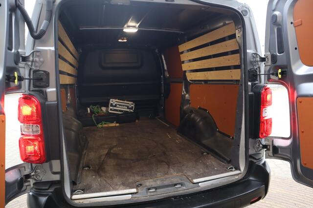 Toyota PROACE Long Worker 2.0 D-4D L2 Navigator Trekhaak | Carplay | Betimmering