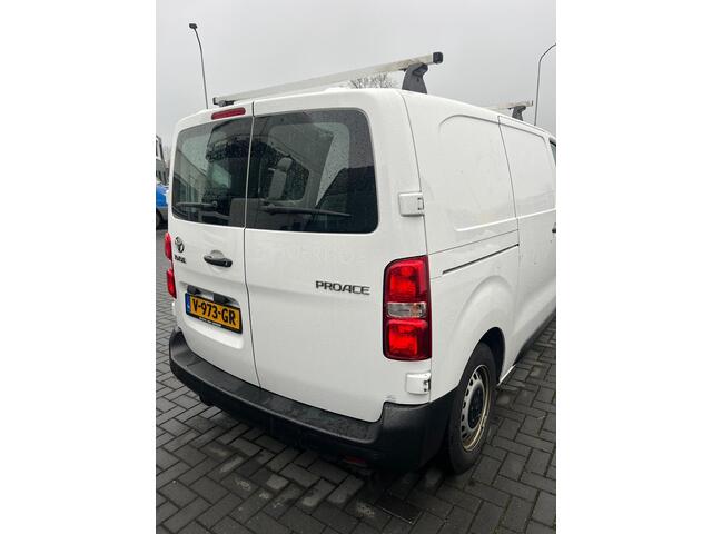 Toyota PROACE Worker 1.6 D-4D Cool Comfort Automaat Bj 2017 Nwe apk 3-pers Airco ,Trekhaak