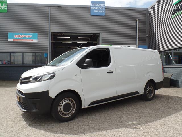 Toyota PROACE Worker 1.5 D-4D Live Long, 3 Zitplaatsen!!, Navigatie, Airco, Cruise controle, Elek ramen/Spiegels, Schuifdeur rechts, Trekhaak, Uniek 42.000km, Ex eerste eigenaar!! 3 zitplaatsen, Uniek 42.000km.