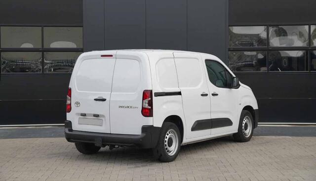 Toyota PROACE CITY 1.5 D-4D 100PK Airco | Cruise | Trekhaak | DAB