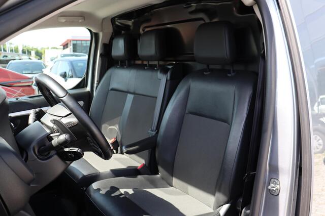 Toyota PROACE Long Worker 2.0 D-4D Black Line, Trekhaak, Leder/ stof, NAVI, Zwarte accenten, Climate & Cruise control!
