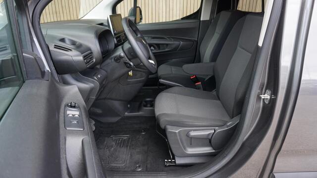 Toyota PROACE CITY 1.2 Turbo 110pk L2 Live Long App-Connect *Marge Bus* Airco Imperiaal Trekhaak 19586km 1e Eigenaar!