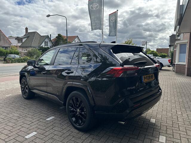 Toyota RAV4 2.5 Hybrid AWD Black Edition