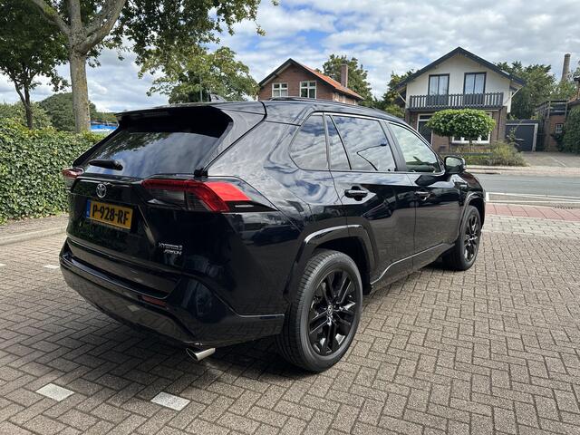Toyota RAV4 2.5 Hybrid AWD Black Edition