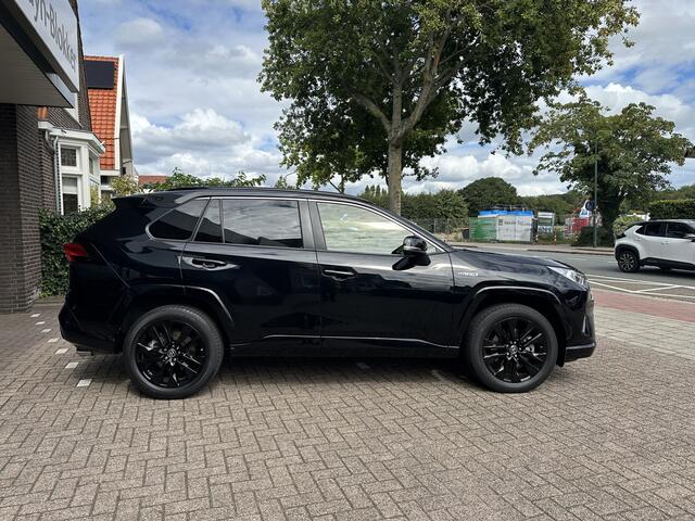 Toyota RAV4 2.5 Hybrid AWD Black Edition