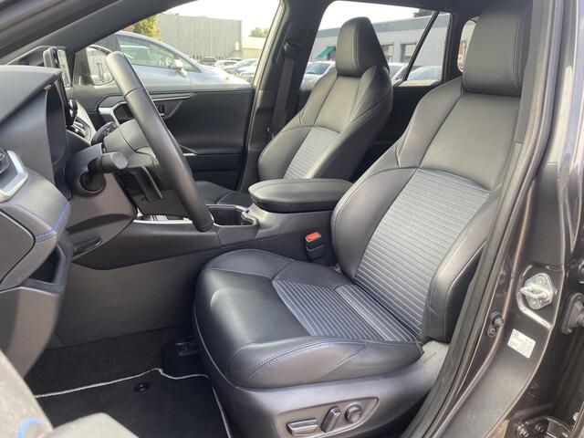 Toyota RAV4 2.5 Hybrid Style Innovation Pack NL Auto Bi-Tone Trekhaak Treeplanken JBL 360cam