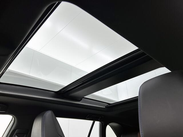 Toyota RAV4 2.5 Hybrid Bi-Tone | Panoramadak | Trekhaak | JBL | Stoelverwarming | Blindspot | Dealer Onderhouden |