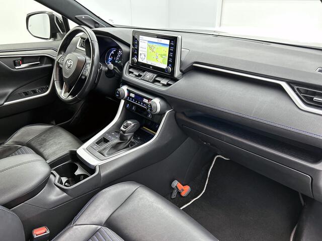 Toyota RAV4 2.5 Hybrid Bi-Tone | Panoramadak | Trekhaak | JBL | Stoelverwarming | Blindspot | Dealer Onderhouden |