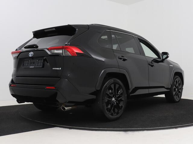 Toyota RAV4 2.5 Hybrid AWD Executive Black Edition | Panoramadak | Blind Spot | 360 Camera | Parkeersensoren |