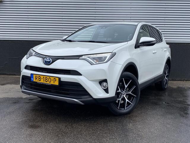Toyota RAV4 2.5 Hybrid Style Navigatie, Stoelverwarming, Elek. bestuurdersstoel, Adaptieve cruise control, Volledig dealer onderhouden, LMV, Smart Key, NL-auto