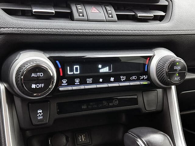 Toyota RAV4 2.5 Hybrid Dynamic | BSM | All-season banden | Trekhaak |