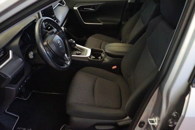 Toyota RAV4 2.5 Hybrid AWD Style | NAVI | CAMERA + PDC | ADAP CRUISE | BEAR-LOCK | TREKHAAK AFN |