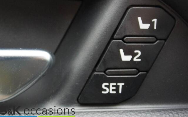 Toyota RAV4 2.5 PLUG IN AWD Executive BI TONE