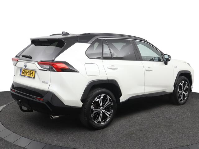 Toyota RAV4 2.5 Plug-in Hybrid AWD Bi-Tone Plus | Trekhaak | Trekgewicht 1500 kg | 360 graden camera | Lederen bekleding |