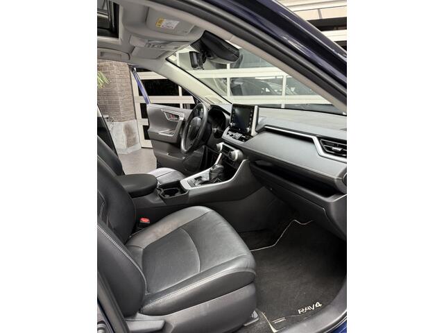 Toyota RAV4 2.5 Hybrid Executive FULL OPTIONS!!!