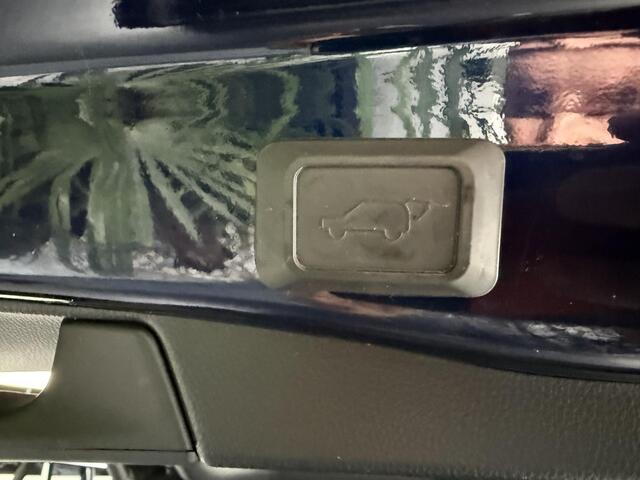 Toyota RAV4 2.5 Hybrid Executive FULL OPTIONS!!!