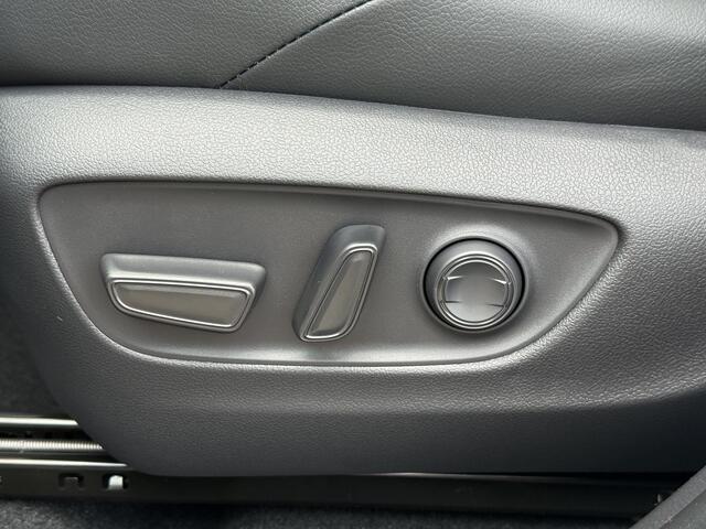 Toyota RAV4 2.5 Plug-in Hybrid AWD Bi-Tone Plus **NIEUWE AUTO/ DIRECT LEVERBAAR**