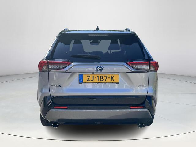 Toyota RAV4 2.5 Hybrid AWD Bi-Tone | Trekhaak | Panoramadak | JBL audio | Dode hoek waarschuwing |