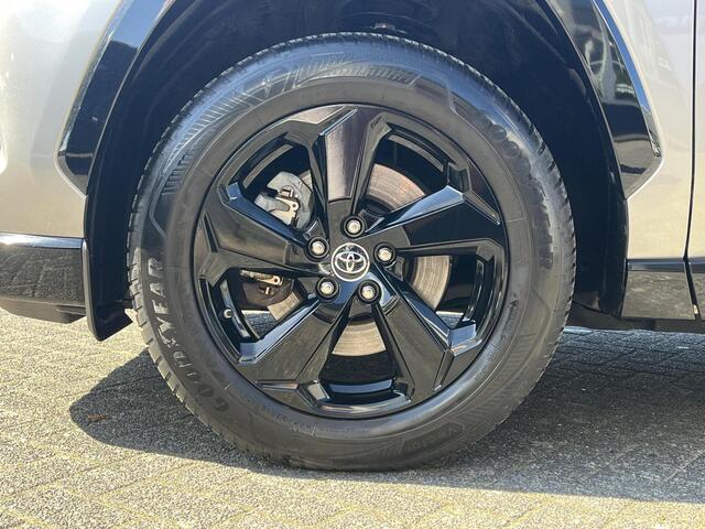 Toyota RAV4 2.5 Hybrid AWD Bi-Tone | Trekhaak | Panoramadak | JBL audio | Dode hoek waarschuwing |