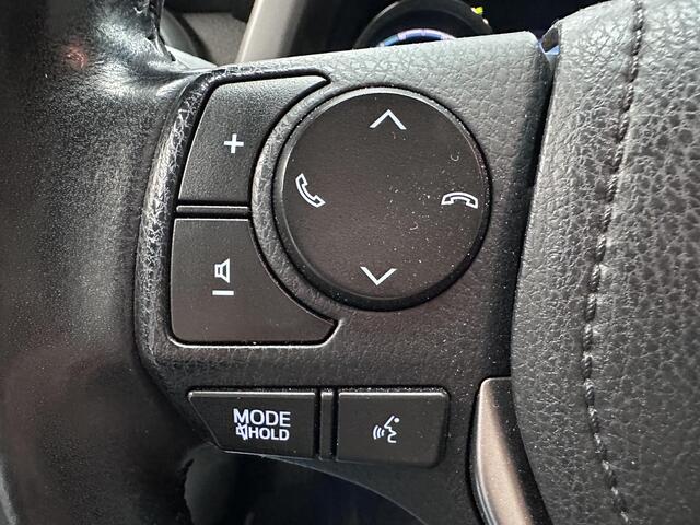 Toyota RAV4 2.5 Hybrid AWD Energy Plus met speciaal Leder interieur! NL Auto, all season banden , 1650 kg trekgewicht