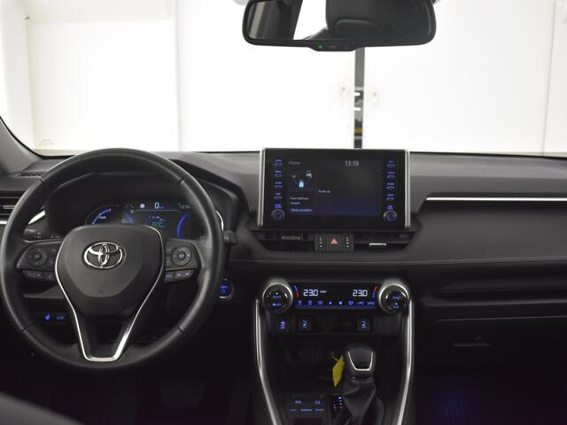 Toyota RAV4 2.5 Hybrid Style Edition | Stuur en Stoelverming | PDC V+A