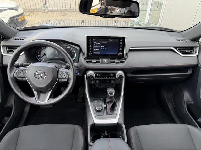 Toyota RAV4 2.5 Plug-in Hybrid AWD Dynamic **STOELVERWARMING/ ELEKTRISCHE STOEL/ APPLE CARPLAY/ ELEKTRISCHE ACHTERKLEP/ 36 MAANDEN GARANTIE**