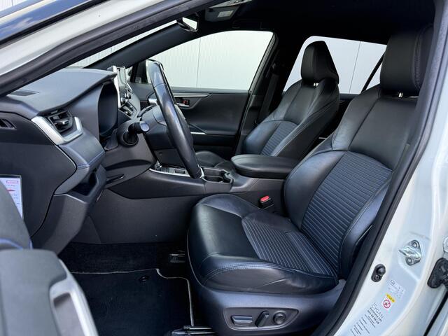 Toyota RAV4 2.5 Hybrid Bi-Tone **TREKHAAK/ NAVIGATIE/ APPLE CARPLAY/ KEYLESS/ STOELVERWARMING**