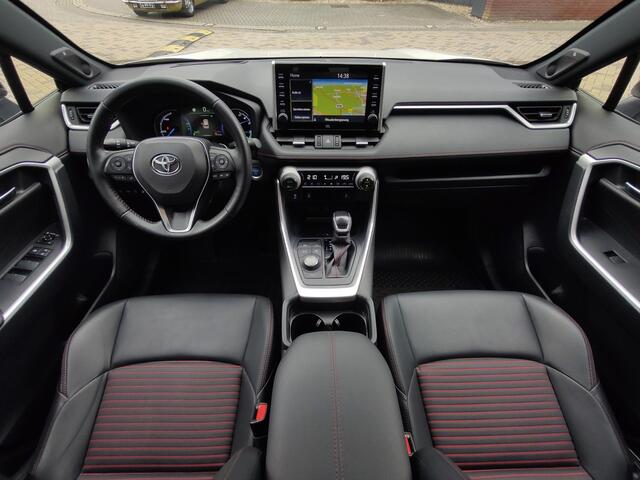 Toyota RAV4 2.5 Plug-in Hybrid AWD Business Plus 4X4 JBL Head-Up Navigatie Carplay 360-Camera Stoel-Stuurverw. Trekhaak 1650KG