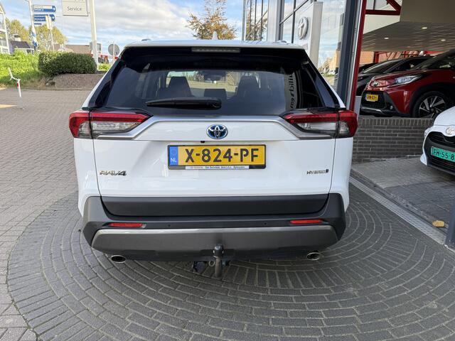 Toyota RAV4 2.5 Hybrid AWD Business Plus