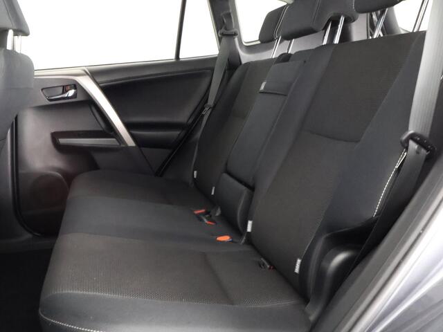 Toyota RAV4 2.5 HYBRID BLACK EDITION AUTOMAAT GARANTIE 6-2028 NAVI.PDC.CAMERA.18 INCH. SLECHTS 99.000 KM.