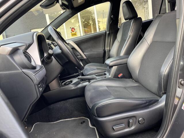 Toyota RAV4 2.5 Hybrid Style | Trekhaak | Adaptieve cruise control | Navigatiesysteem