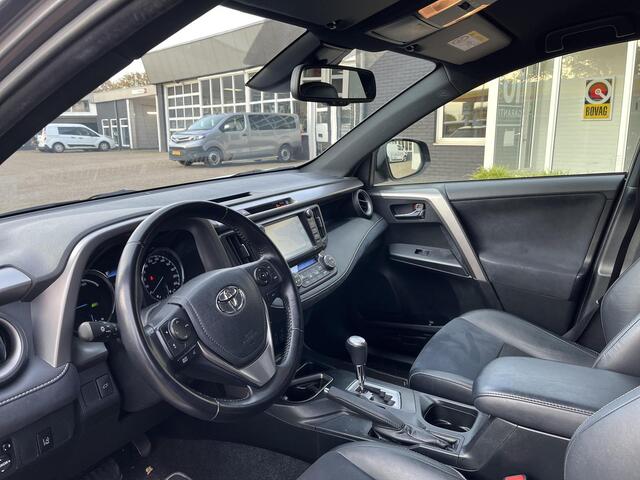 Toyota RAV4 2.5 Hybrid Style | Trekhaak | Adaptieve cruise control | Navigatiesysteem