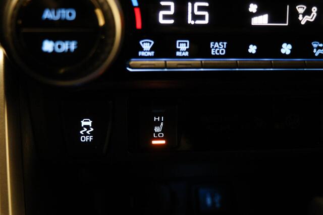 Toyota RAV4 2.0 VVT-iE Executive | STOELVERWARMING | DAB | APPLE | 360 CAMERA | TREKHAAK