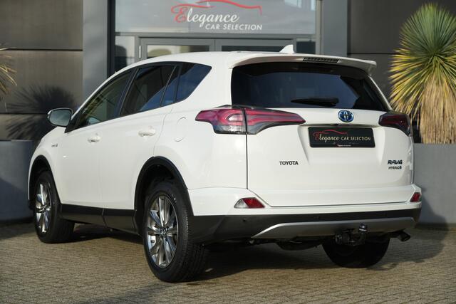 Toyota RAV4 2.5 Hybrid Executive 197 pk Navigatie/Trekhaak/Camera