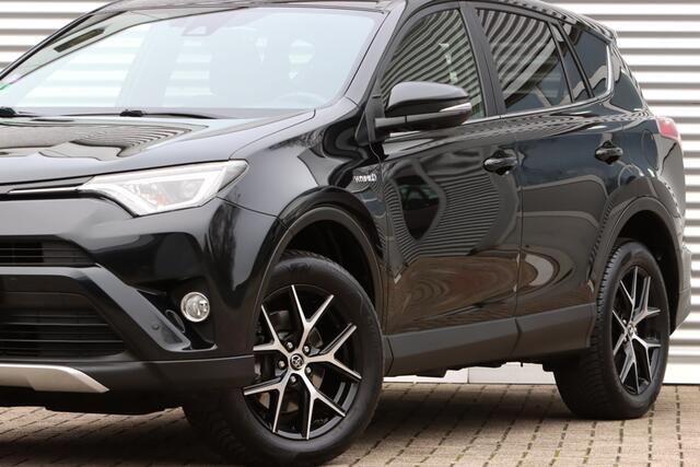 Toyota RAV4 2.5 Hybrid AWD Executive Business