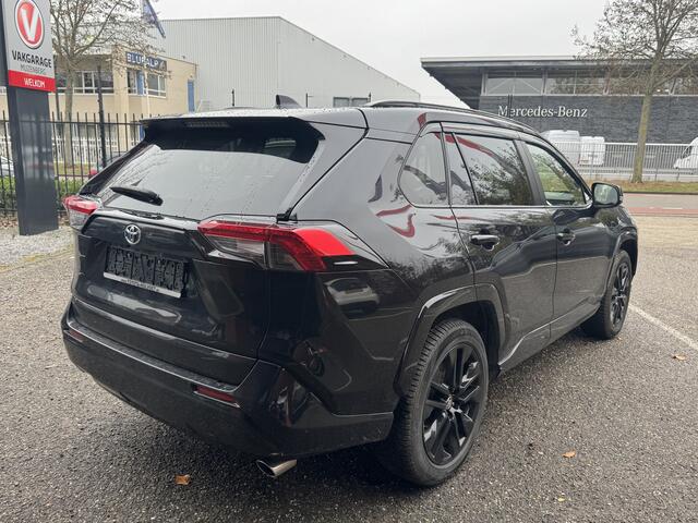 Toyota RAV4 2.5 Hybrid Black Edition // NAVI // ADAPTIVE CRUISE // CAMERA // STOELVERWARMING // ELK. BESTUURDERSSTOEL //