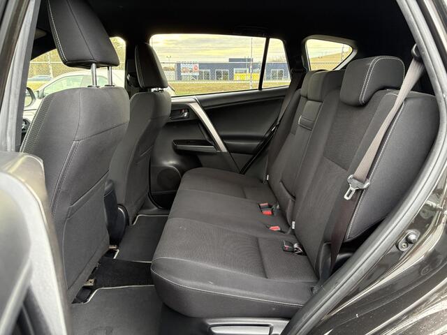 Toyota RAV4 2.5 Hybrid AWD Style **ADAPTIEF CRUISE CONTROL/ KEYLESS/ PARKEERSENSOREN/ GARANTIE**