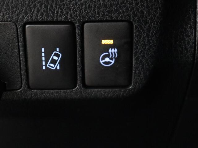 Toyota RAV4 2.5 Hybrid AWD Dynamic | Stoel & stuurverwarming | Adaptive cruise | Trekhaak | Camera | Navigatie | Climate control | Bluetooth