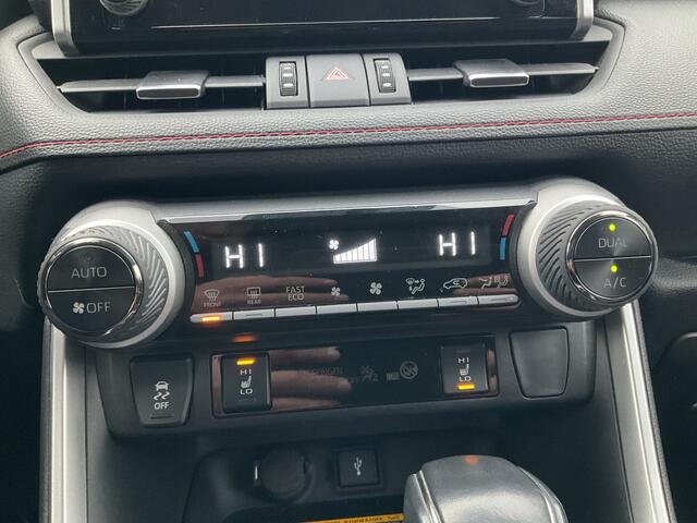 Toyota RAV4 2.5 Hybrid AWD PHEV Trekhaak Stoel/Stuurverw Carplay Leer Keyless Clima Voll.Onderhouden!