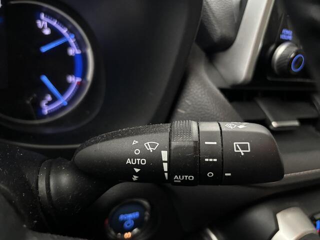 Toyota RAV4 2.5 Hybrid Business Plus + Trekhaak, netee auto met slechts 88000 km!