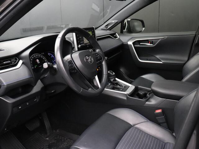 Toyota RAV4 2.5 Hybrid Bi-Tone | LEDER | PANO-DAK | TREKHAAK | CAMERA | JBL AUDIO | STOELVERW. | CRUISE | NAVI |