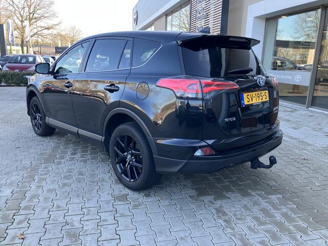 Toyota RAV4 2.5 Hybrid Black Edition | Trekhaak | Leder | Dealer onderhouden